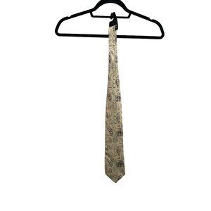 Walt Disney World Winnie The Pooh 100% Silk Neck Tie